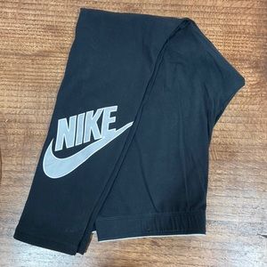 Women’s Nike leggings size XL